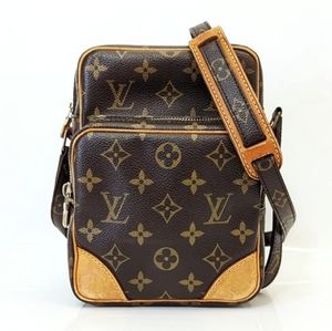 💎Authentic Louis Vuitton Amazon monogram crossbody Bag.
